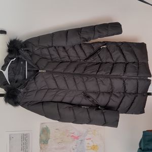 Tahari Faux-Fur-Trim Hooded Puffer Coat - Black sz M WORN ONCE